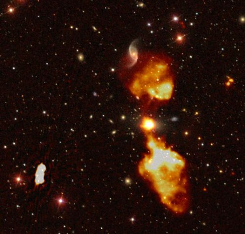 LOFAR5 radiogalaxy 3 07fb6 b37d8